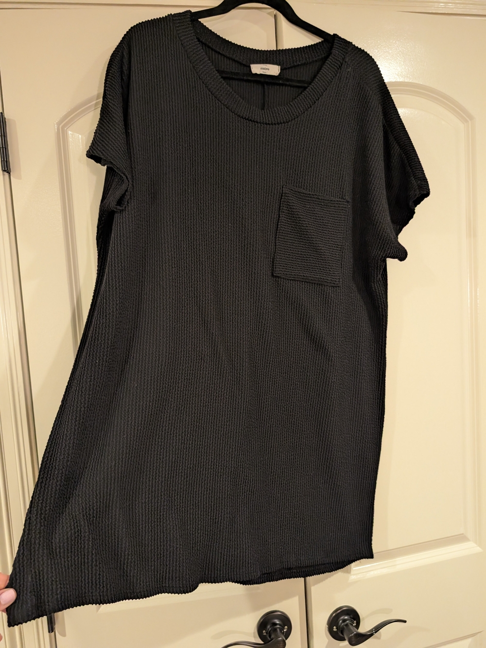 entro Black Waffle Knit Short Sleeve Shift Dress with Pocket